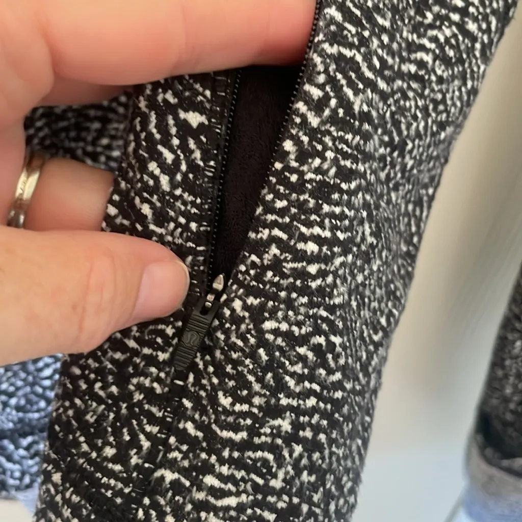 Lululemon Race Your Pace 1/2 Zip Wee Stripe Black Heathered Black Size 6 - Image 10