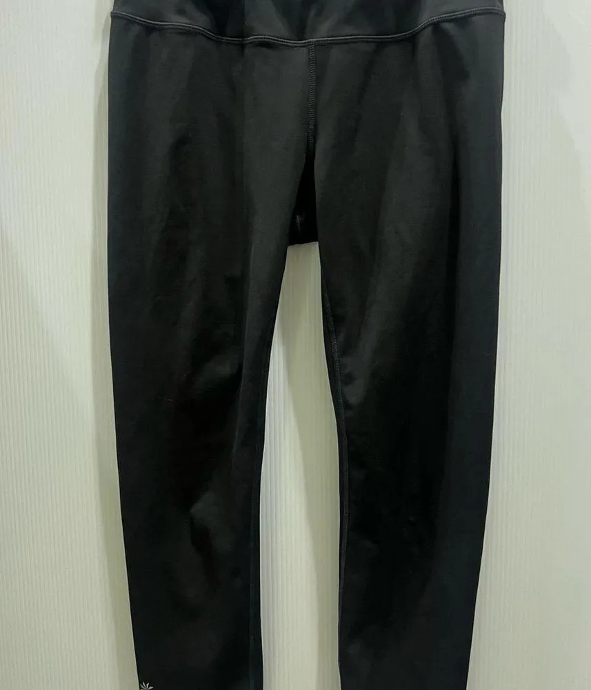 Offline by Aerie Black High-Waisted wider Leggings size Medium - Image 4