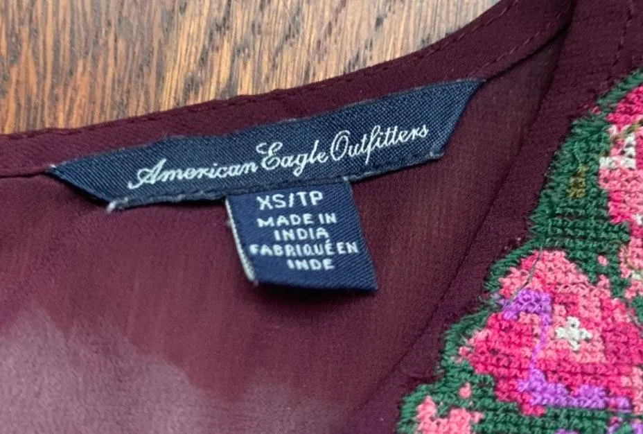 AEO Maroon Red Embroidered Floral Pleated Top XS - Image 6