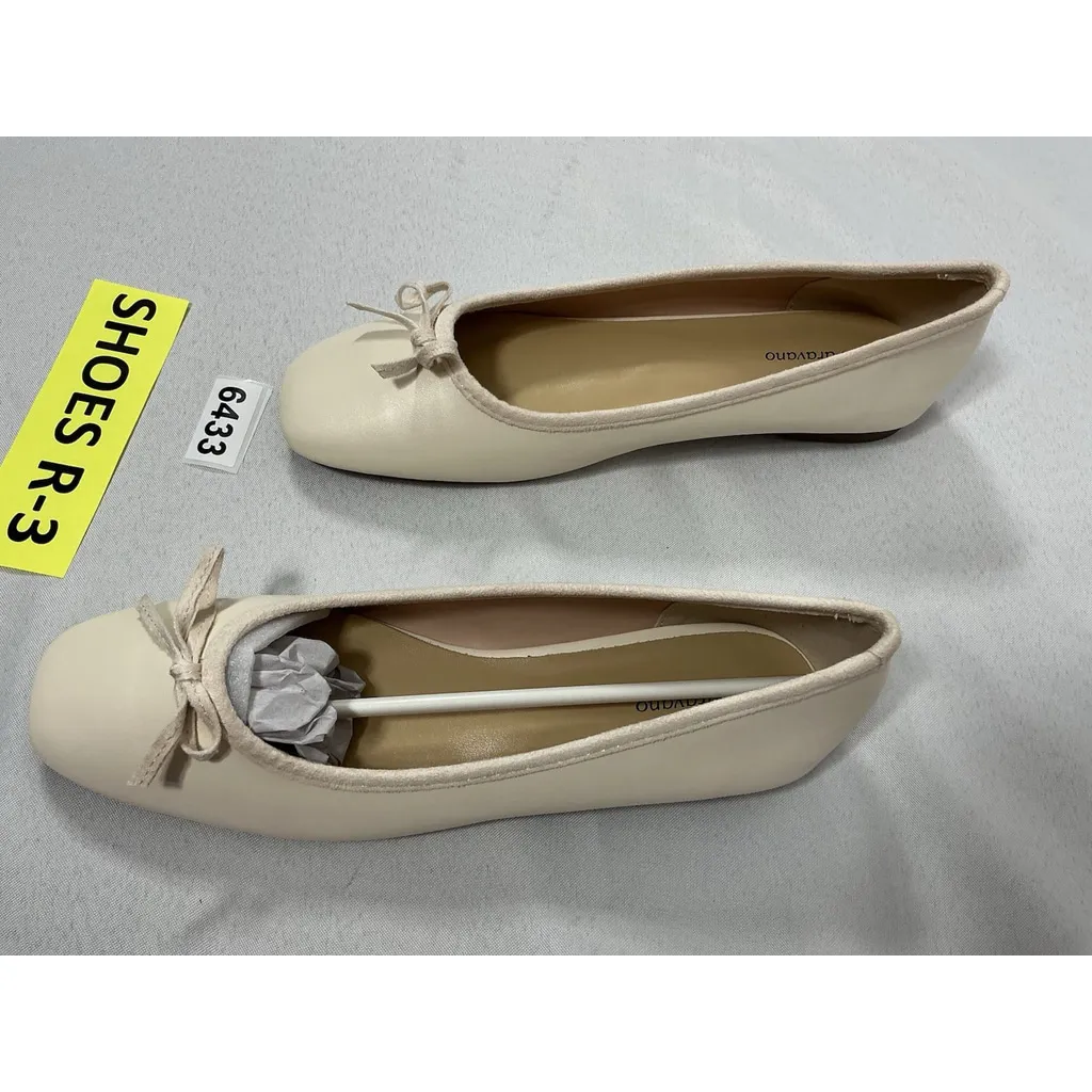 Womans NWOT C Paravano Slip On Ballet Shoes Size 10.5 Cream - Image 3