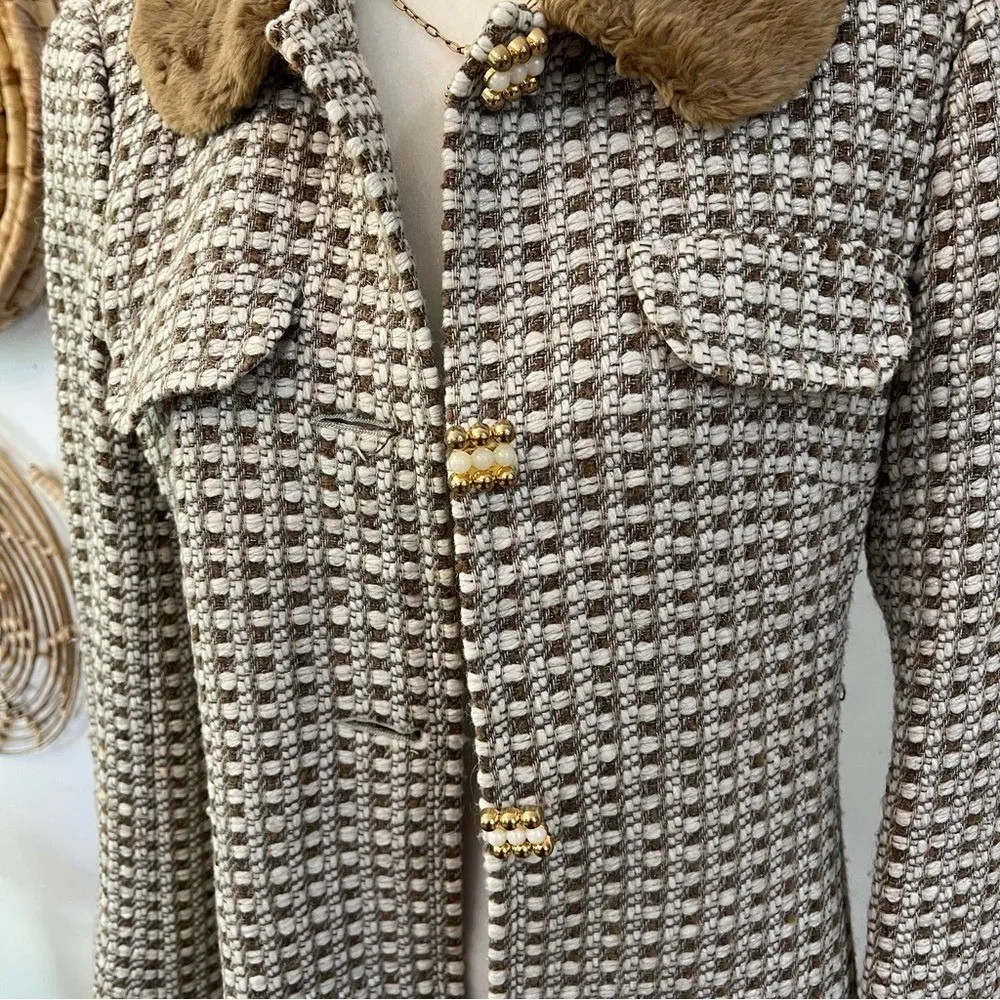 Trina Turk Tweed Wool Coat Faux Fur Collar w/ Vintage Buttons Pink Lining 10 - Image 9