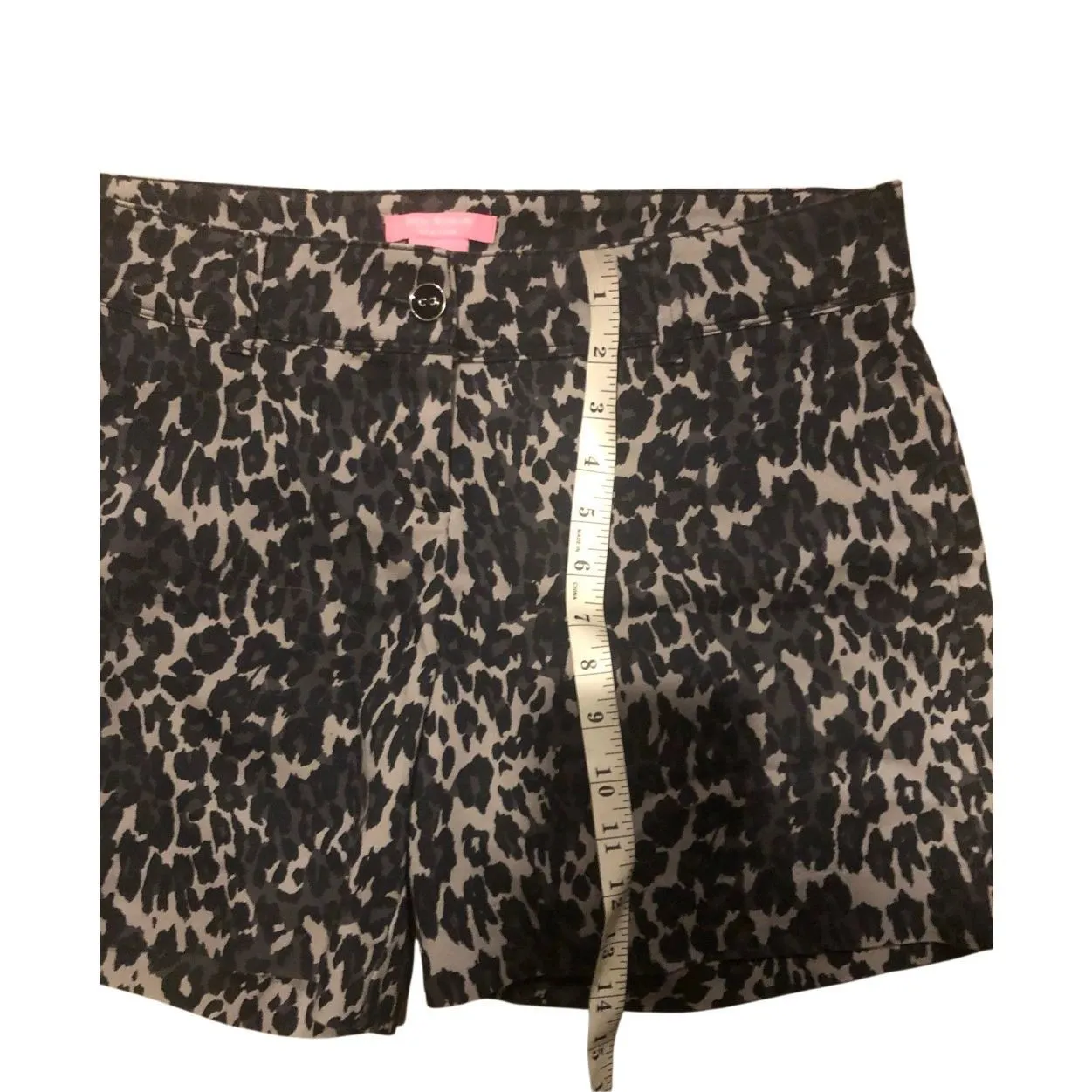Isaac Mizrahi New York Women's Distressed Leopard Gray and Black Tailored 5" Ins - Image 6