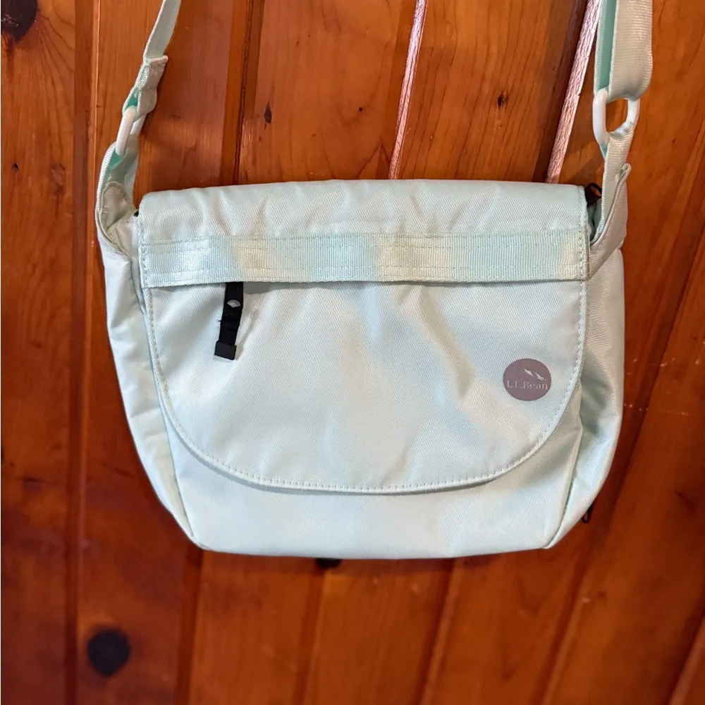 L.L bean light‎ teal Crossbody Bag Blue - Image 4