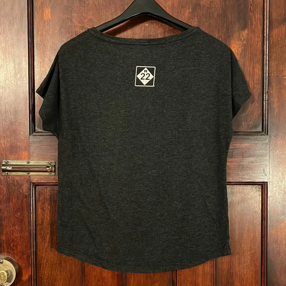 M22 Women’s Gray Short Sleeve Shirt - Image 3