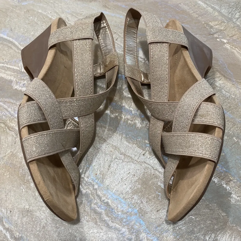 Bandolino sandals - Image 3