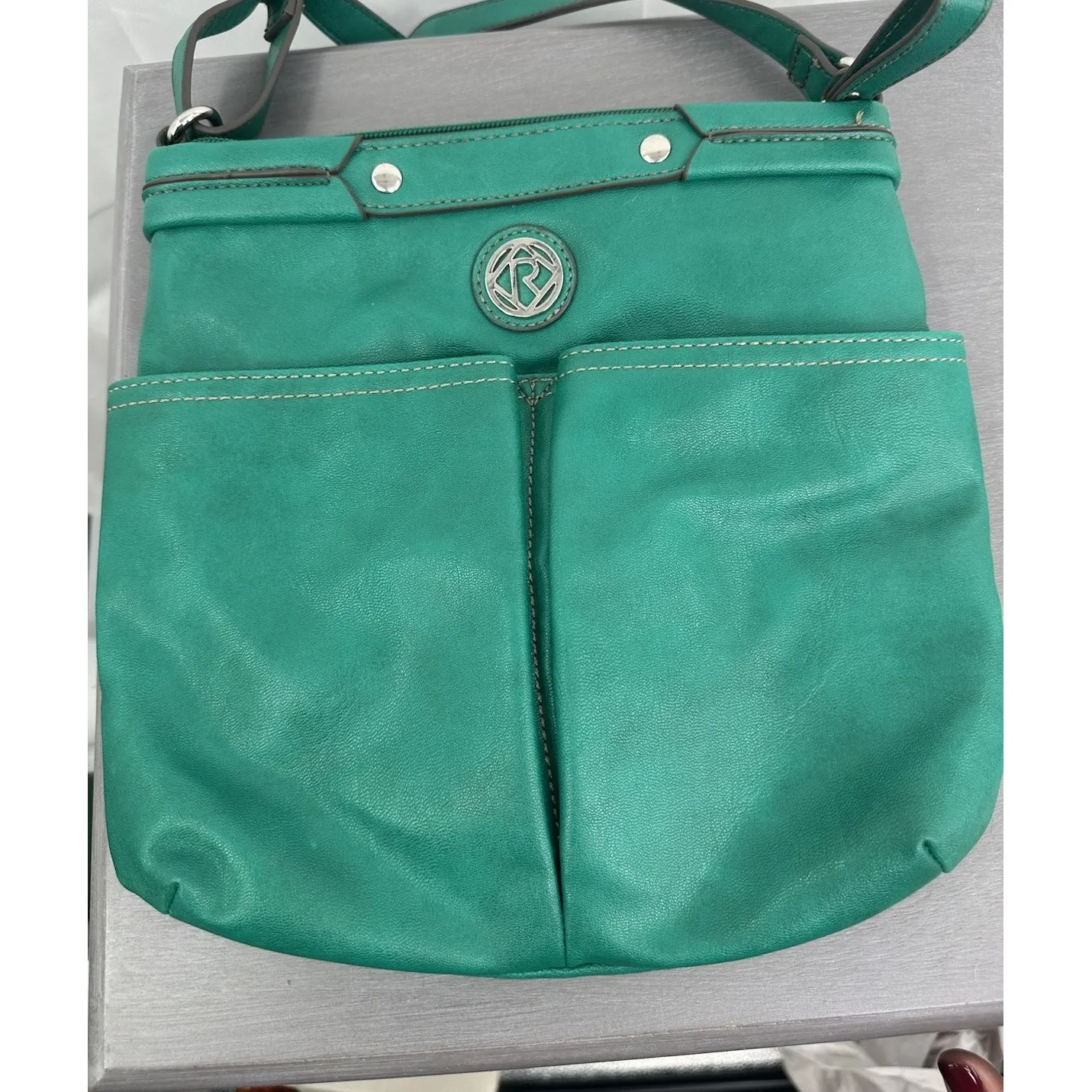 Relic Adjustable Crossbody Green Purse Classic Zipper Logo Soft Women's - Image 12