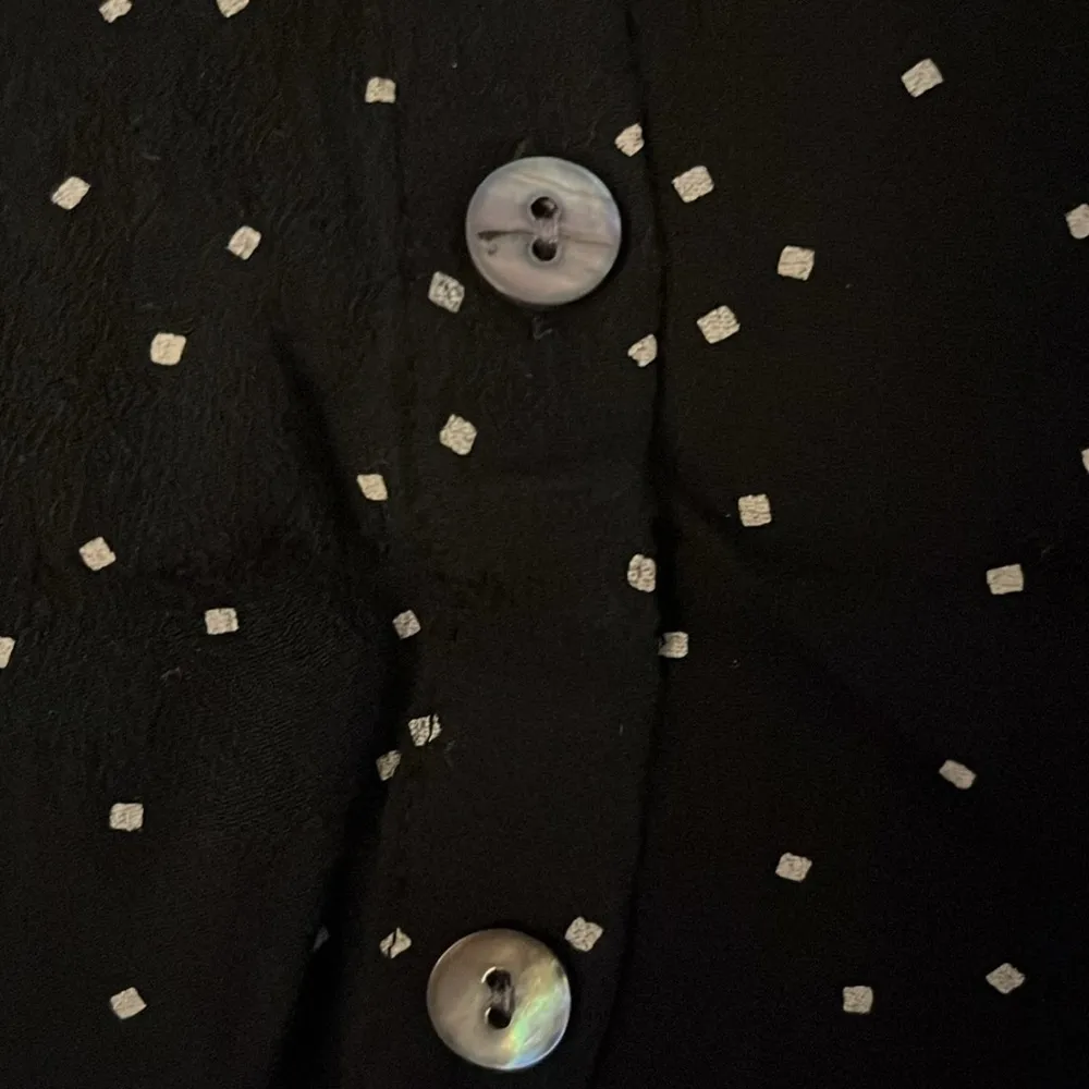 J. Jill Pleated White Square Polka Dot Button Down Shirt - Image 14