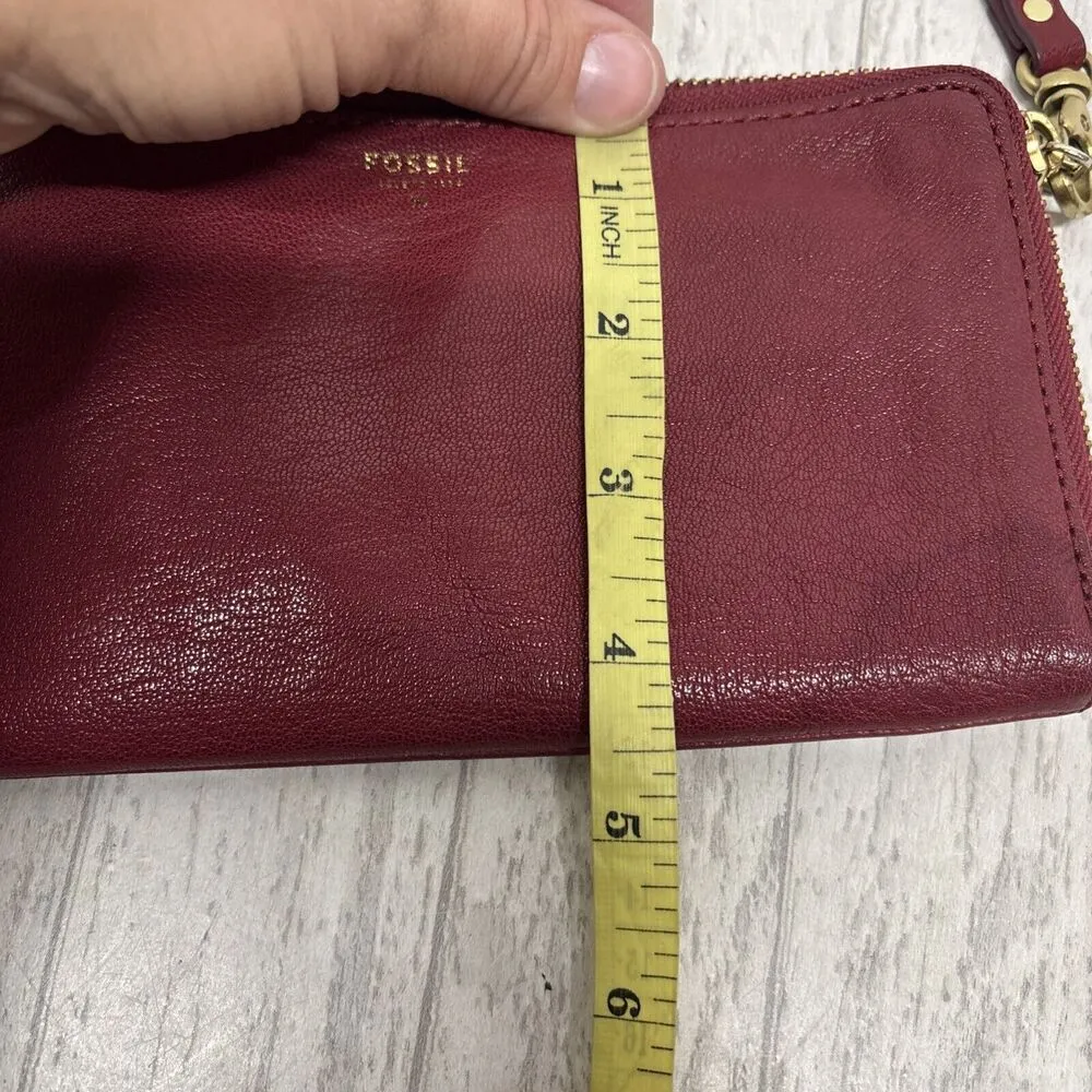 Fossil Red Leather Wristlet Wallet - Image 8