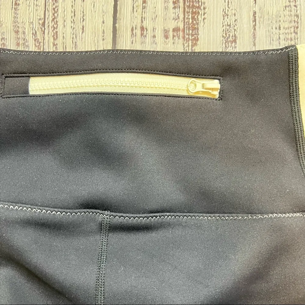 Bandier & Solid & Striped Soleil Zip Front Leggings. Size XSmall. EUC Black - Image 6