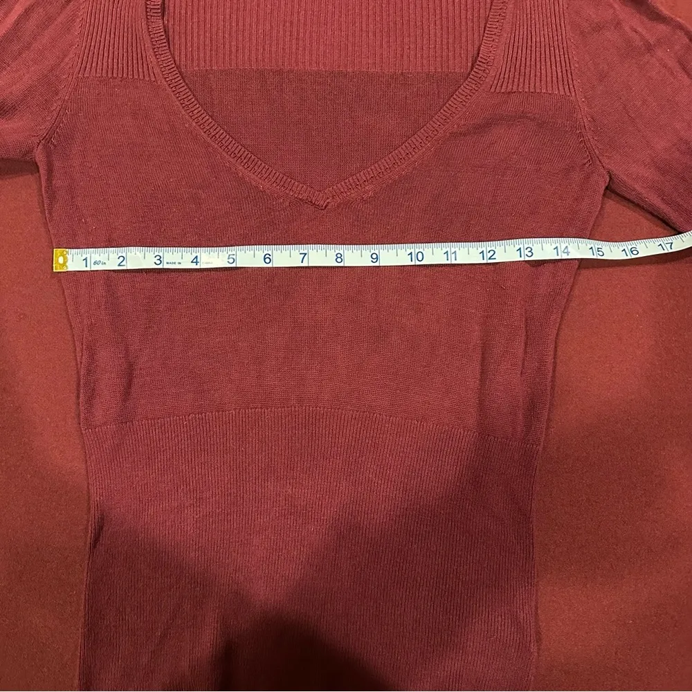 White House Black Market burgundy v-neck sweater XS - Image 8
