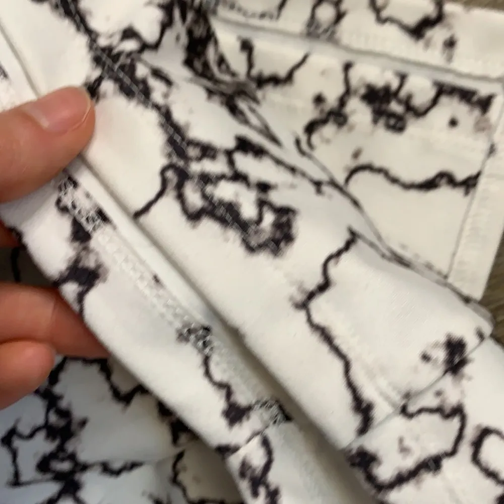 Midnight Alias Marble Stretch Skirt SZ 8 White - Image 12