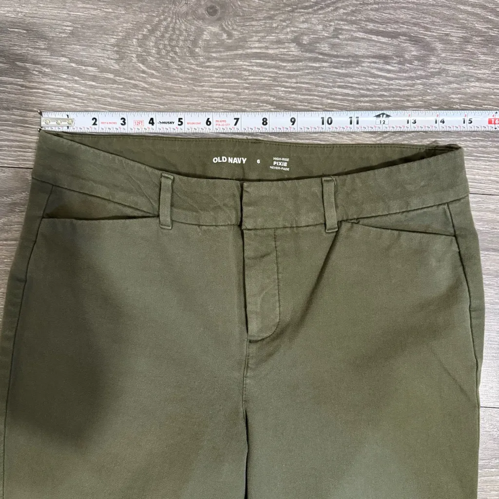 Old Navy Women Olive High Rise Pixie Never Fade Stretchy Skinny Pants Size 6 - Image 13