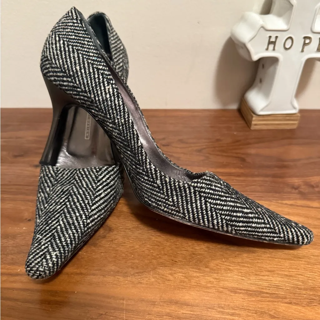 Giuseppe Zanotti Pointed Toe Herringbone Tweed Pumps size 39 - Image 2