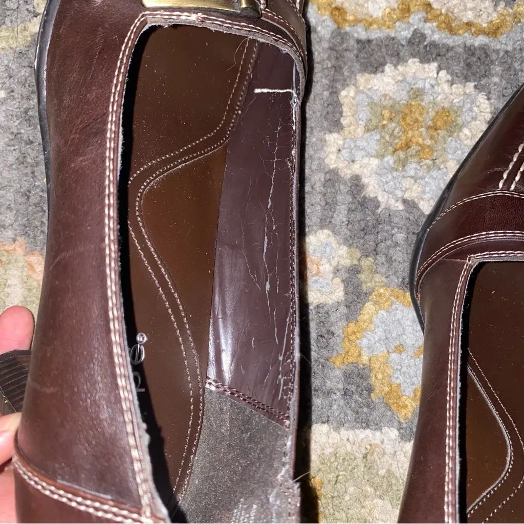 Maripé 90s true vintage whimsical dark academia leather mary jane w/ buckle - Image 11