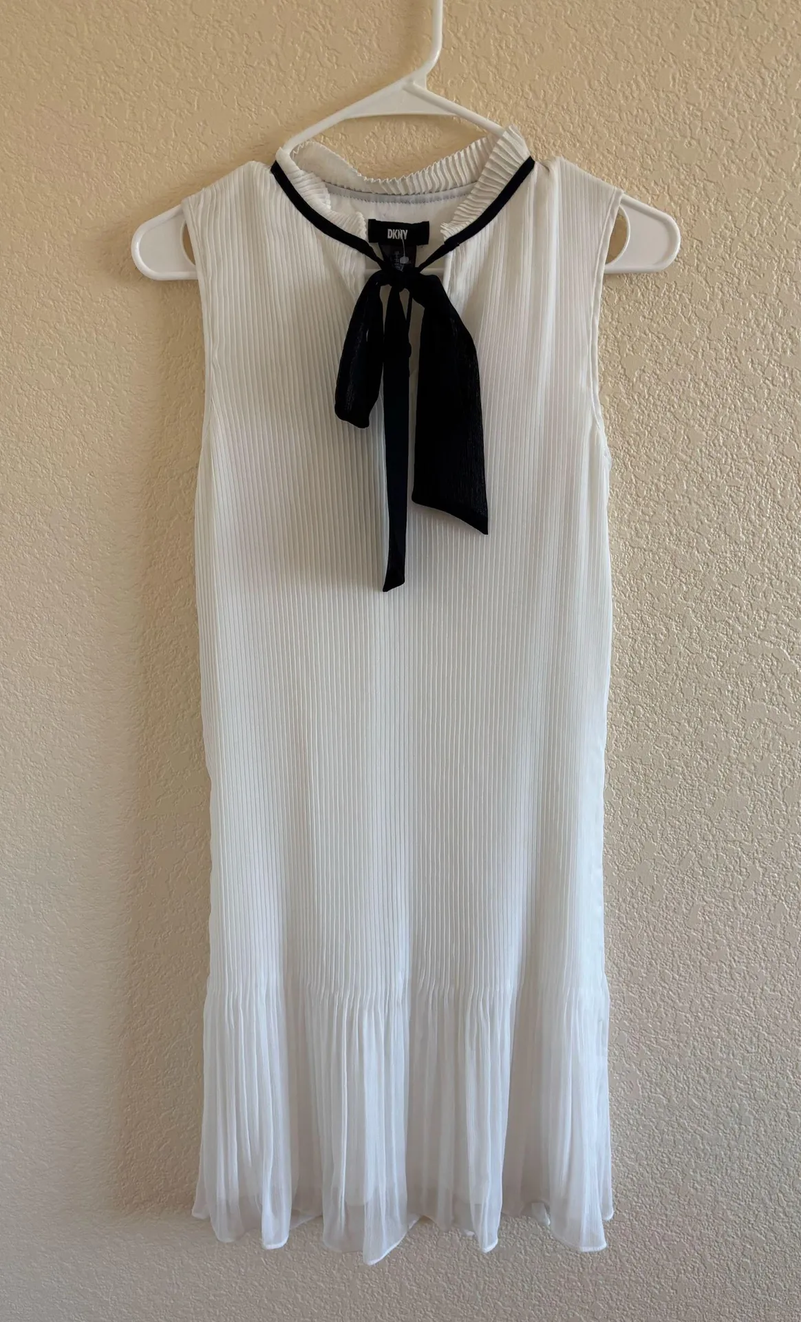 DKNY white Sleeveless Pleated Tie-Neck Shift Dress NWT - Image 2