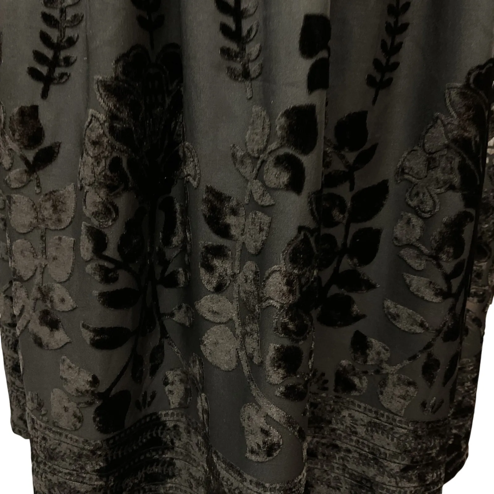 H&M Deep V Neck Tiered Waistband Velvet Embossed Skirt Cocktail Dress Sz 10 NWT - Image 6