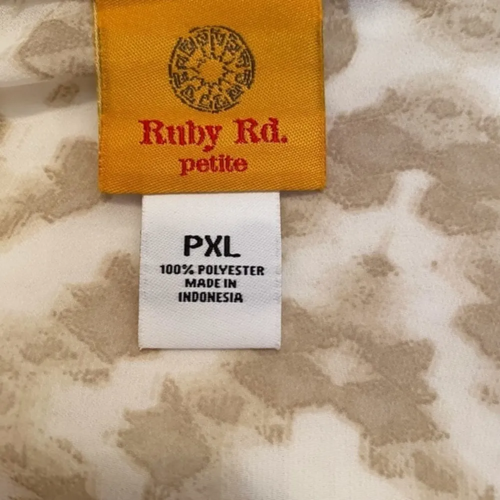 Women’s Kimono by Ruby Rd lightweight Size PXL - Image 4