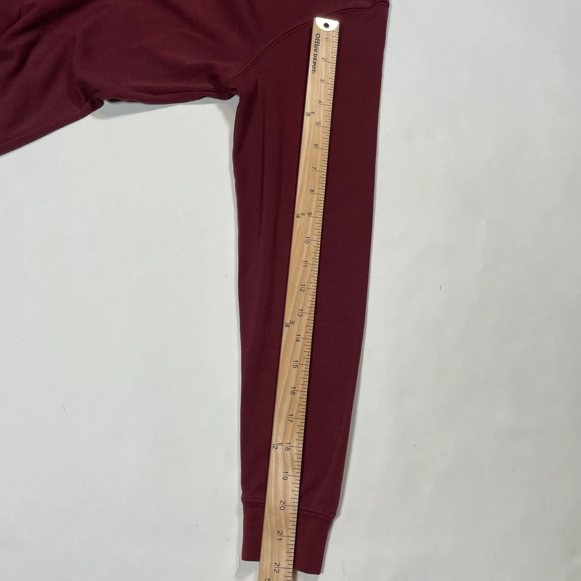 L.L Bean Womens Turtleneck Sweatshirt Long Sleeve Burgundy Size Medium  Womens  - Image 5