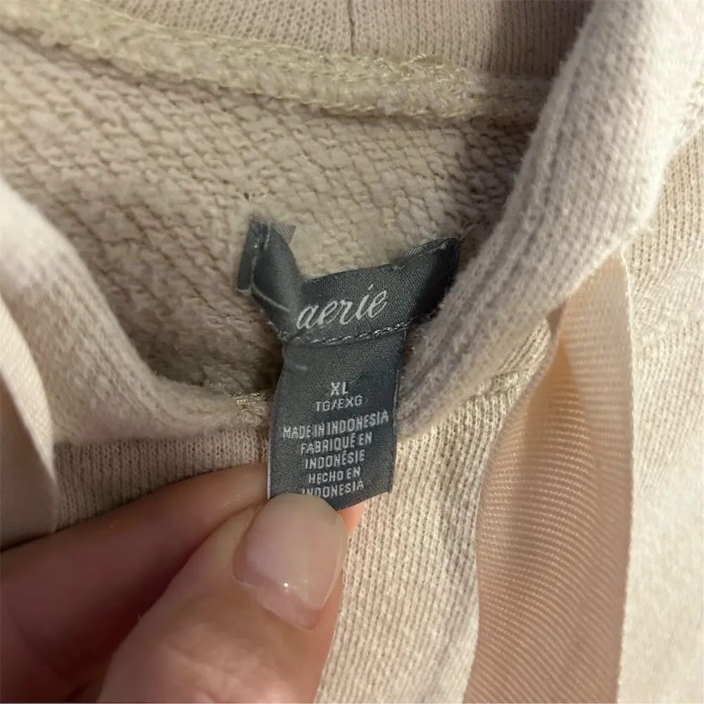 Aerie Women's Oversized Beige Hoodie XL Long Sleeve Casual Relaxed Fit - Image 6