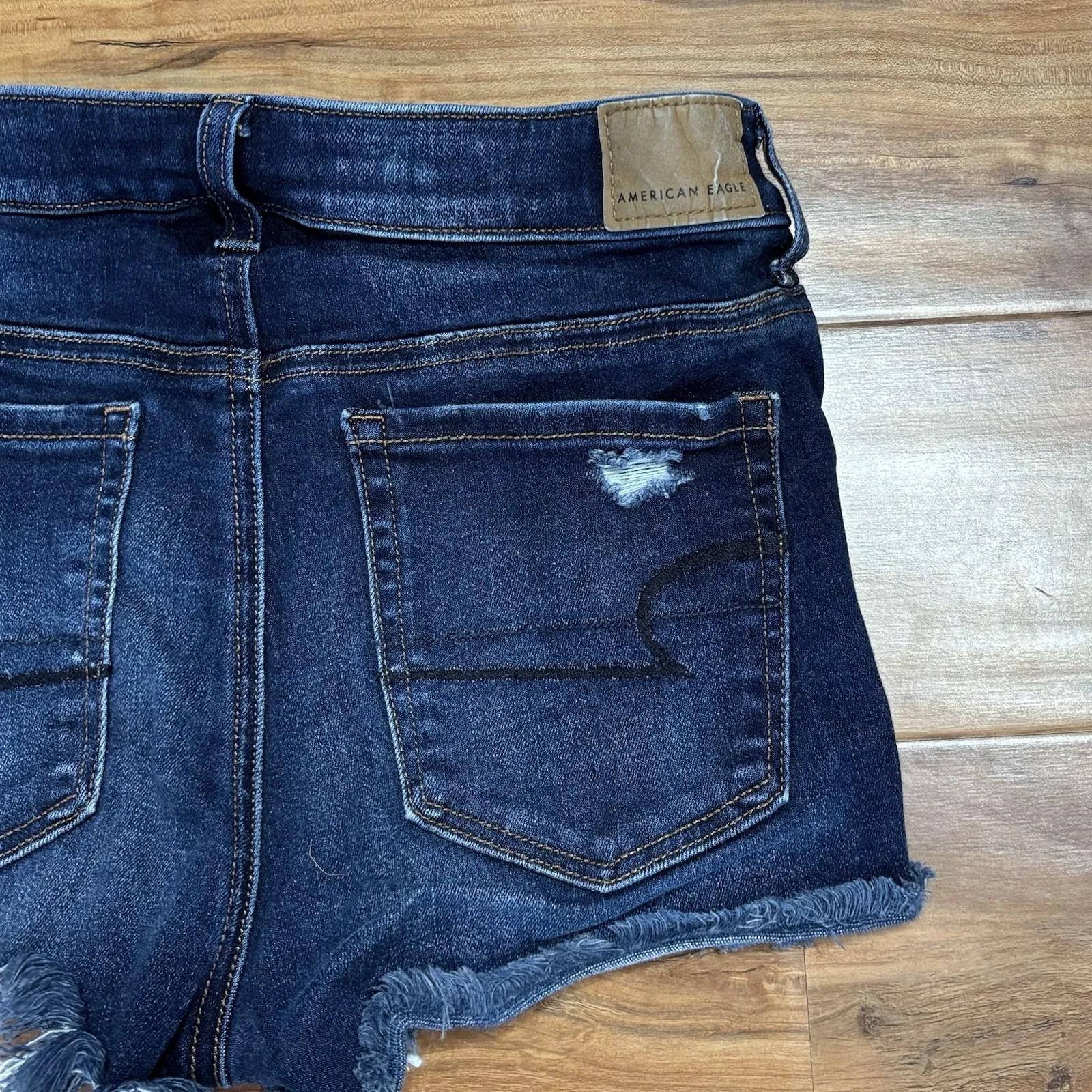 American Eagle Jean Shorts Women's Sz 2 Destroyed Denim Hi Rise Shortie‎ Stretch - Image 7