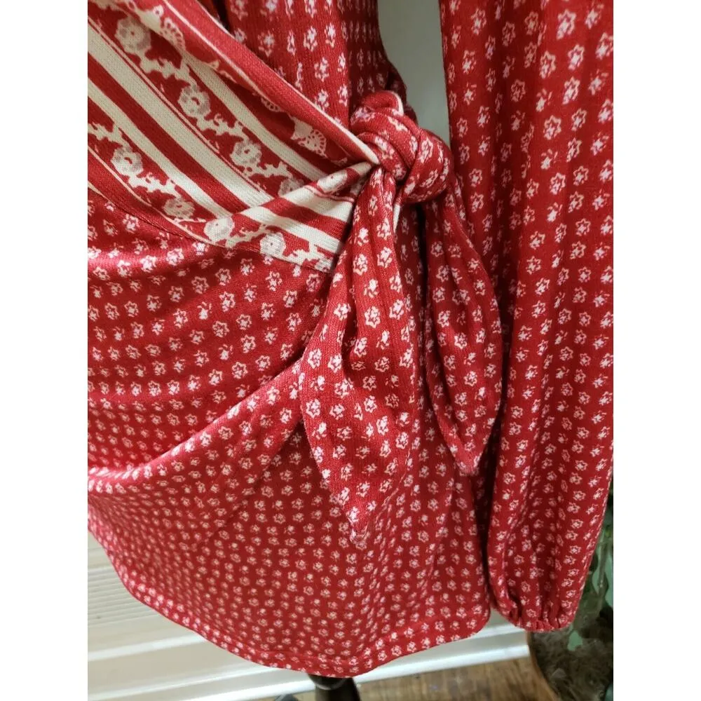 Suzanne Betro Women's Red Polyester Casual V-Neck Long Sleeve Sweater Size Large - Image 5