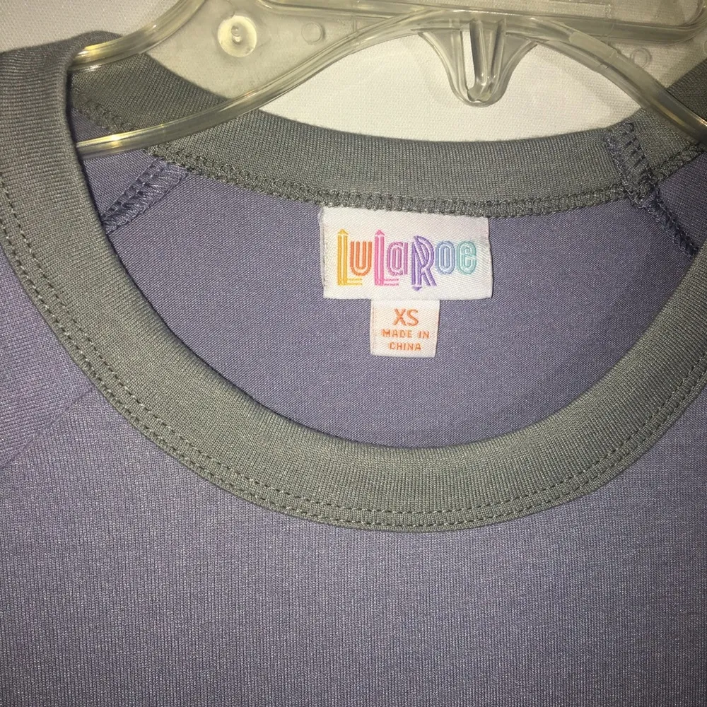 LuLaRoe Randy Shirt Size XS - Image 2