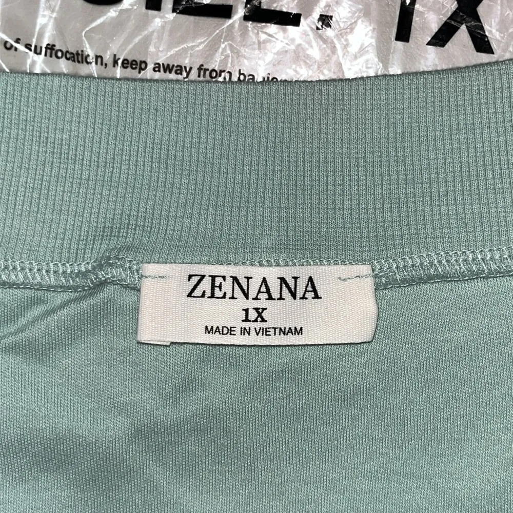 Zenana NEW Size 1X Mint Green V-Neckline Cotton Knit One Piece Shorts Romper - Image 4