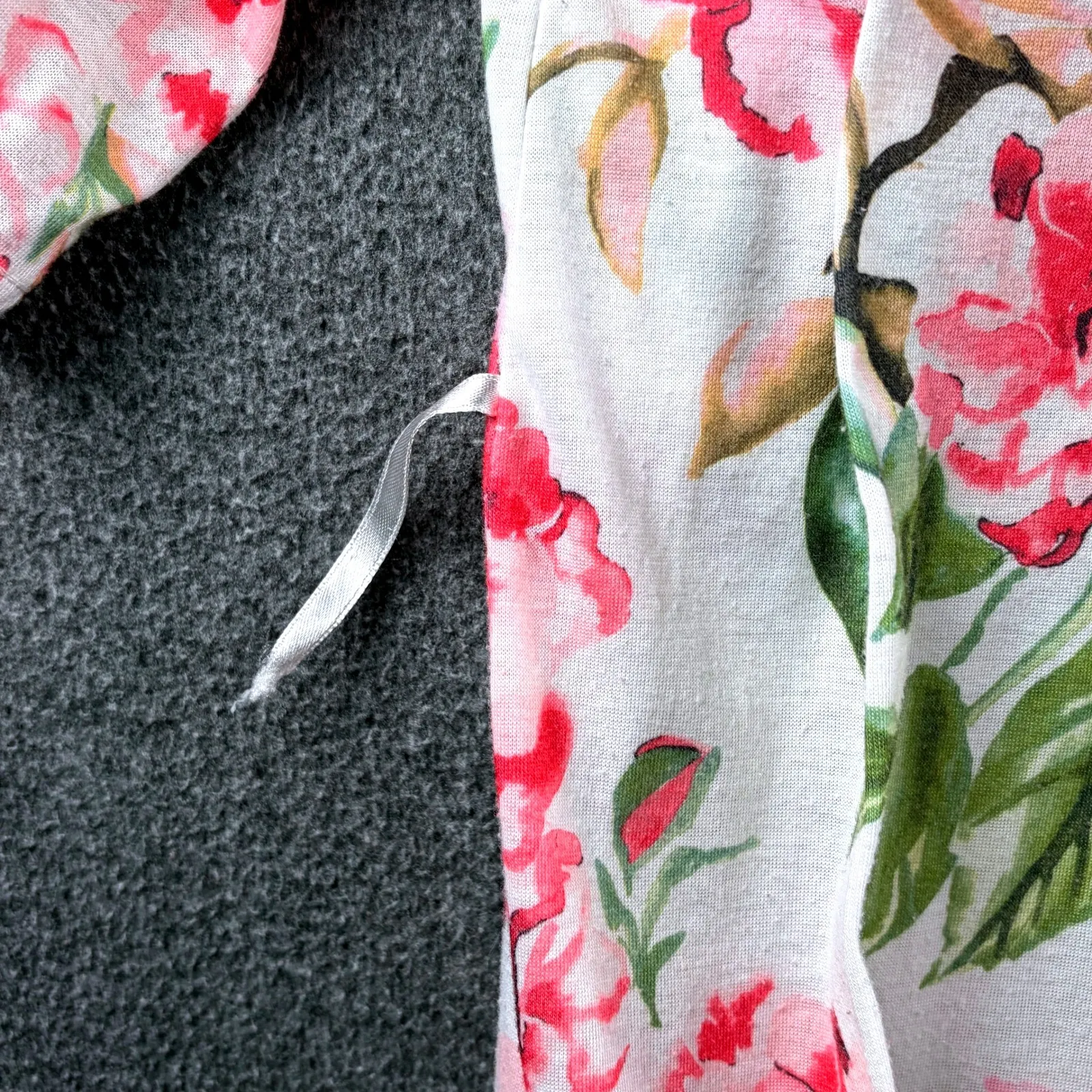 Show‎ Me Your MuMu Women's Floral Kimono Belted Robe Short Sleeve Lightweight OS - Image 6