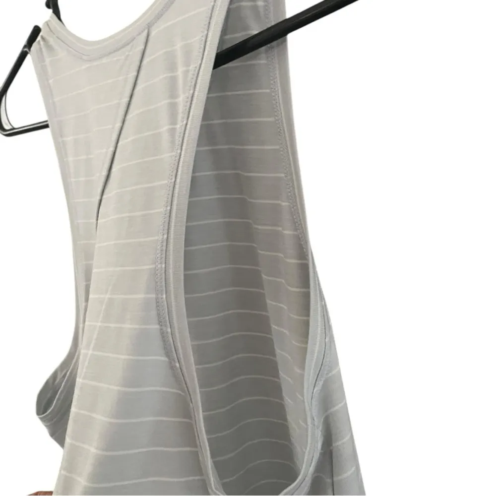 Gap  Gray Asymmetrical Sleeveless Tank Top - Image 7