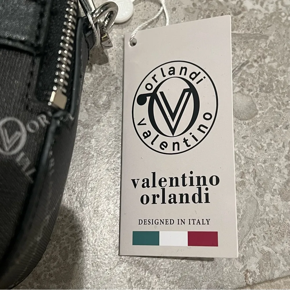 NWT Valentino Orlandi Camera Bag, Black, Style #V - Image 9