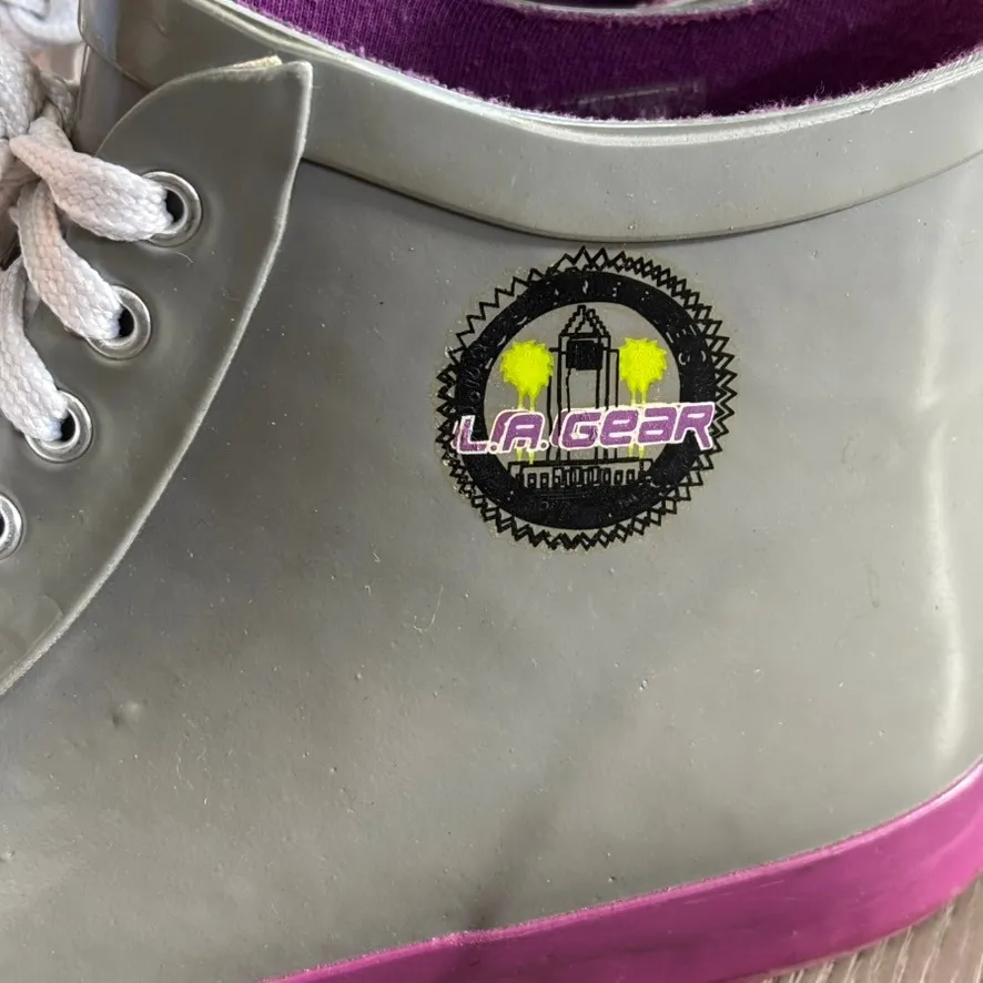 VTG 90's LA Gear Sneaker Rain Boots Sz 7 Lace Up Galoshes Gray Purple - Image 2