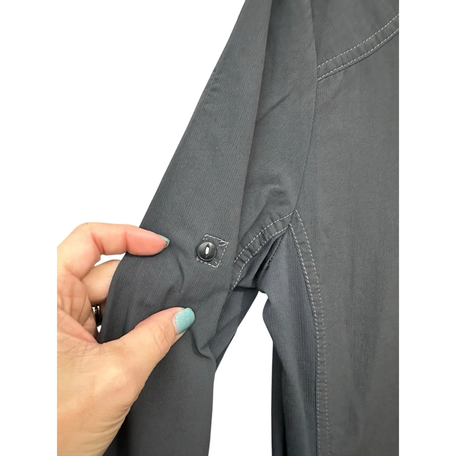 Kuhl Womens Shirt Medium Button‎ Front Gray Vented Quick Dry 100% Nylon #AA9-4 - Image 4