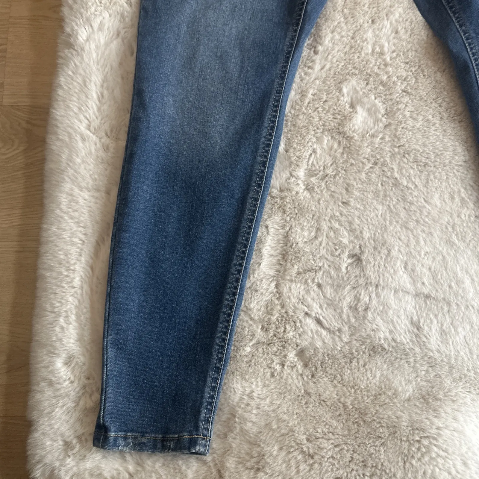 DIP Size 16 W Blue, High Rise‎ Skinny Jeans Repreve Blue - Image 3