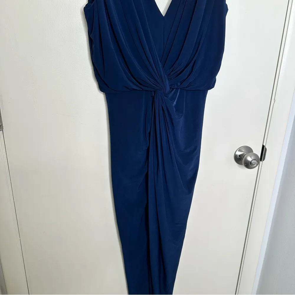 NWT MISA Los Angeles Leza Gathered Maxi Dress Gown in Navy Blue - Image 4