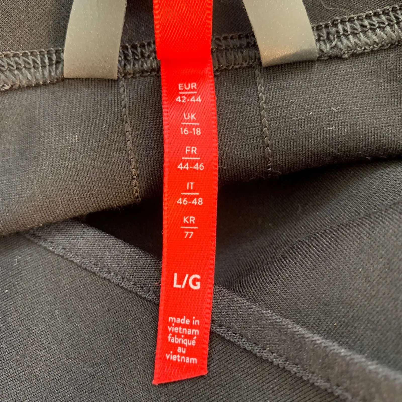 Spanx Black Wrap Drape Faux Leather Sleeve Statement Jacket Coat Size L / G‎ - Image 5