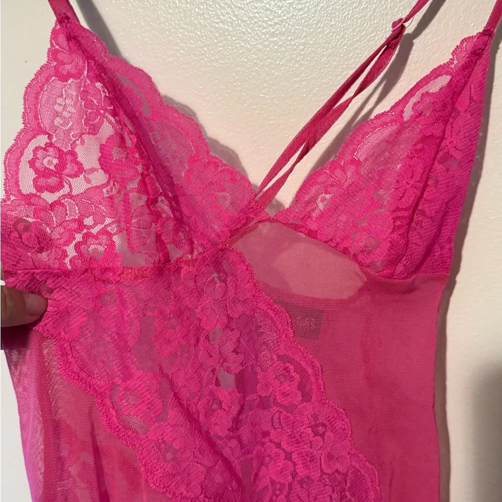 Frederick's of Hollywood Fuchsia Lace Chemise - Image 3