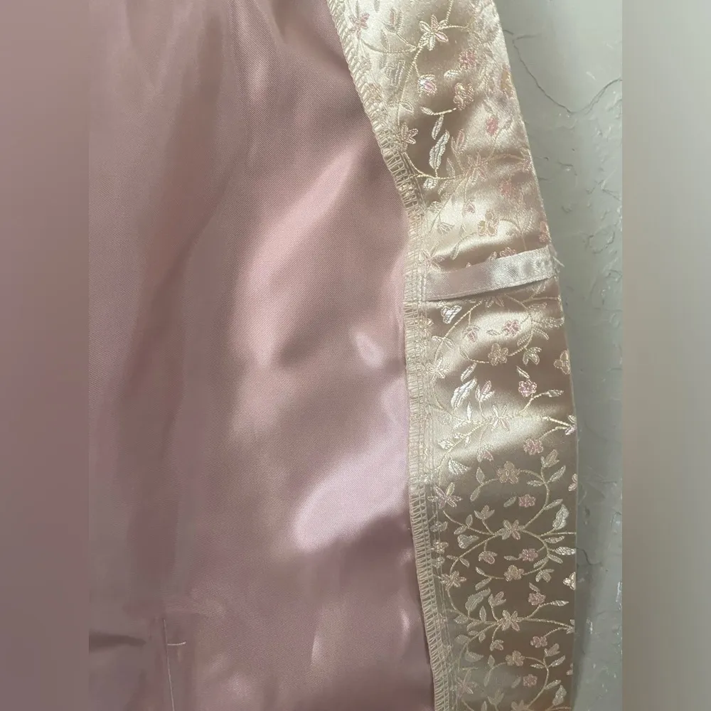 Vintage Sarah Spencer Intimates Chinese Asian Inspired Beige Embroidered Robe L Pink Size L - Image 12