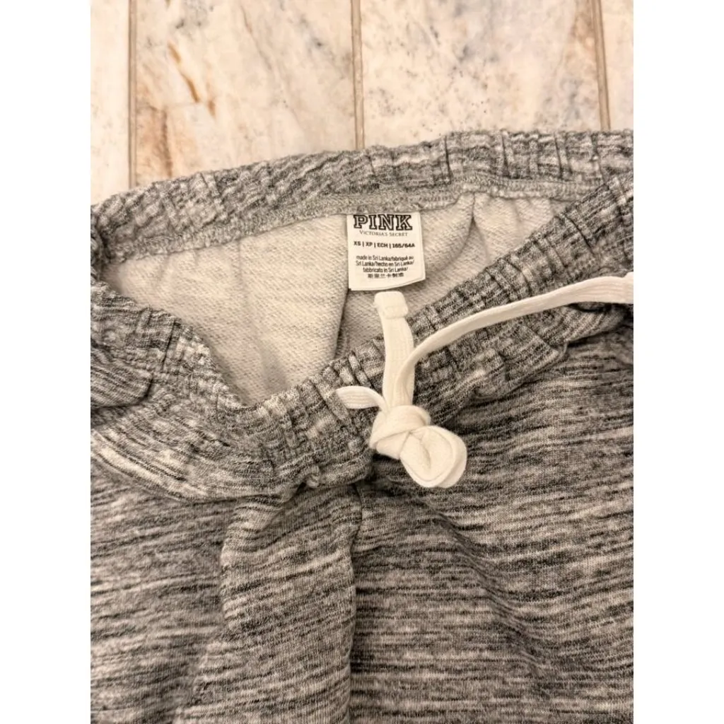 NEW PINK Victoria's Secret women's XS gray/black/white fleece lined joggers - Image 2