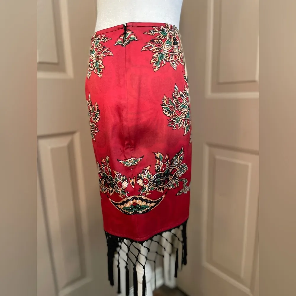 Linda Segal for Creative Image Associates vintage red print fringed skirt Size 6 - Image 2