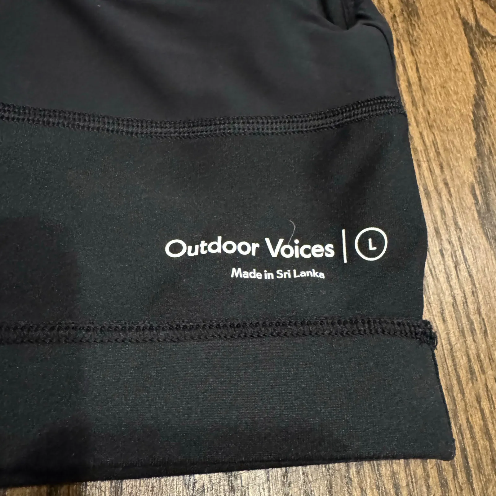 Outdoor Voices Womens Solid Black Flow Crop Top Sports Bra Size Large NWOT - Image 4