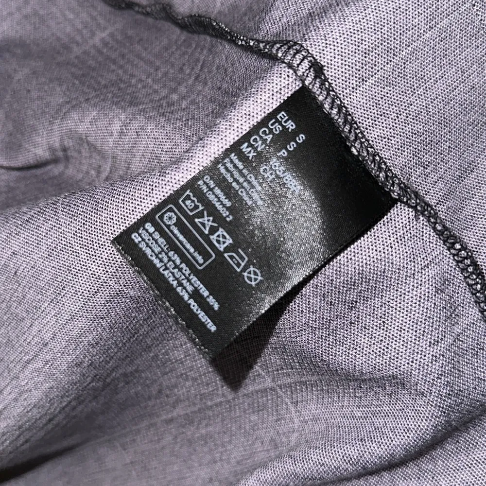 NWT H&M Gray Plaid Open Blazer in Size Small - Image 4