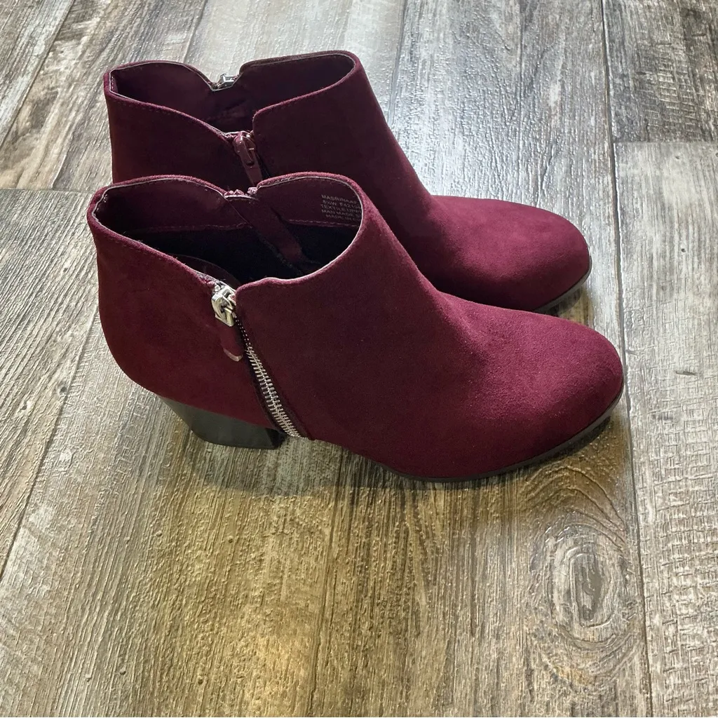 Style & Co . Deep Red Ankle Booties Size 8.5 W - Image 3