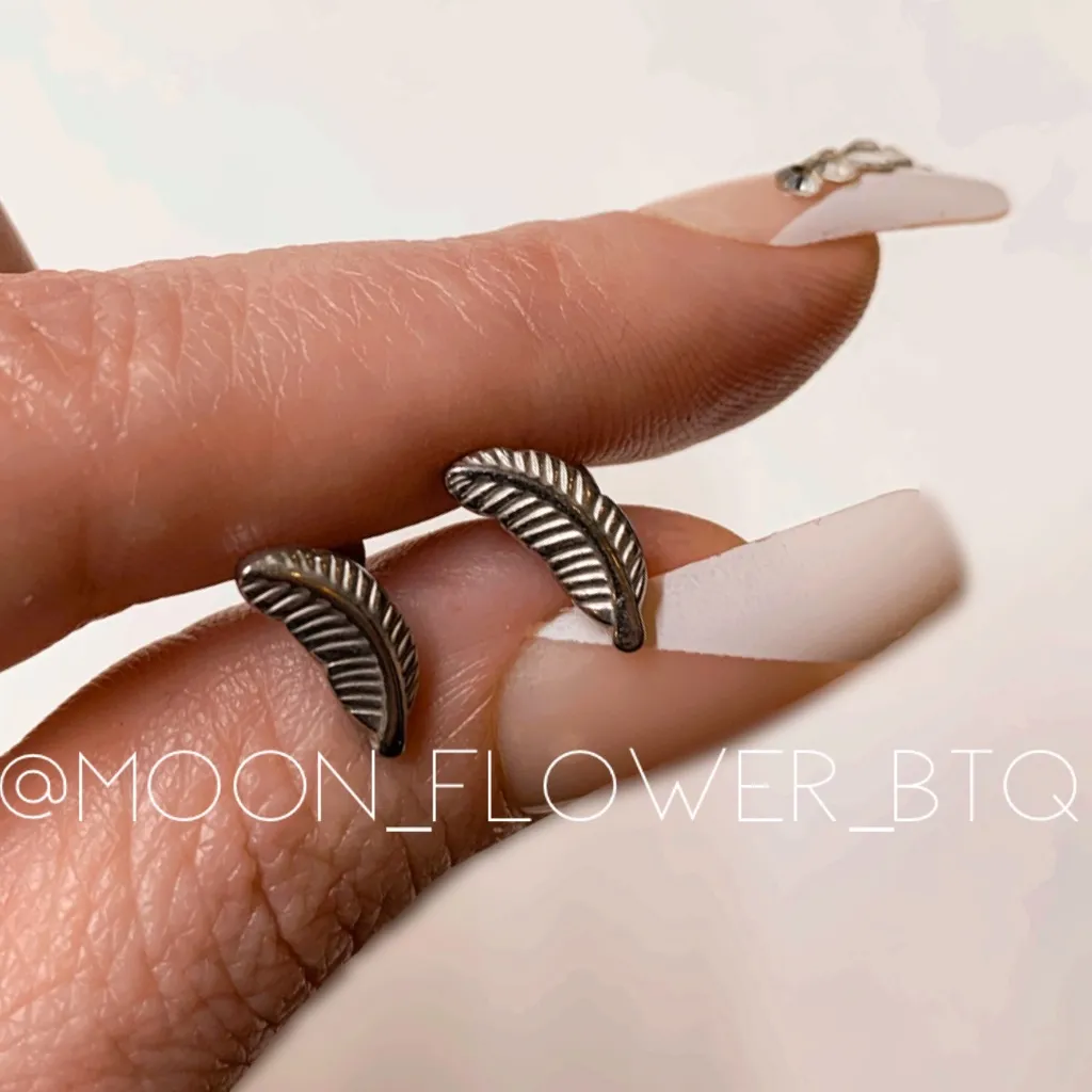 Silver Feather Flat Back Earrings - Image 2