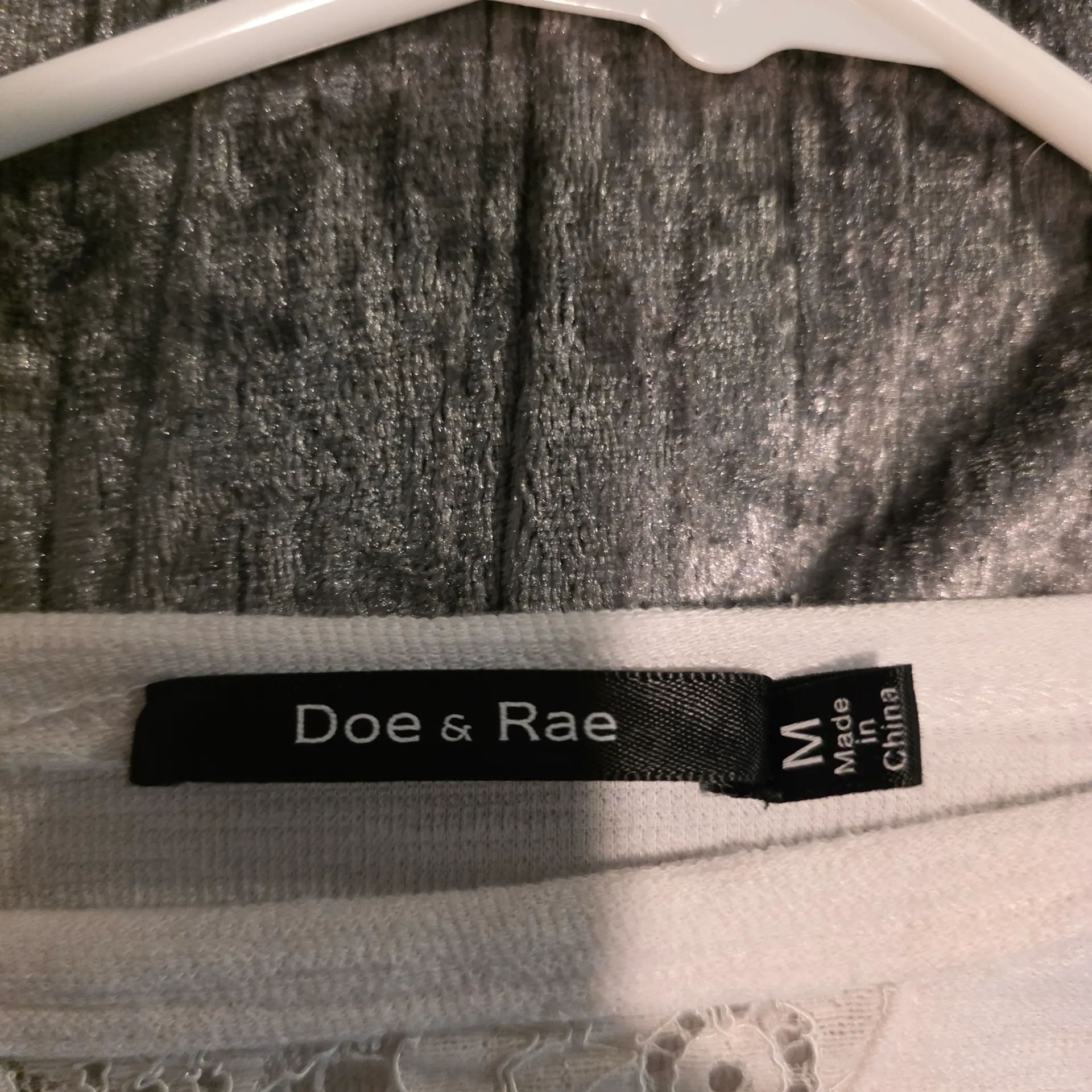 Doe & Rae Lace Sleeve Sweatshirt - Cream - Image 2