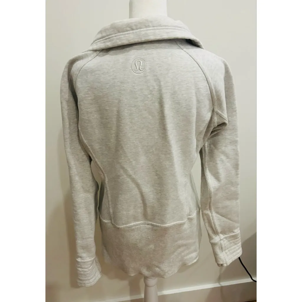 Lululemon Radiant Jacket Full
Zip Heathered gray Size 8 - Image 10