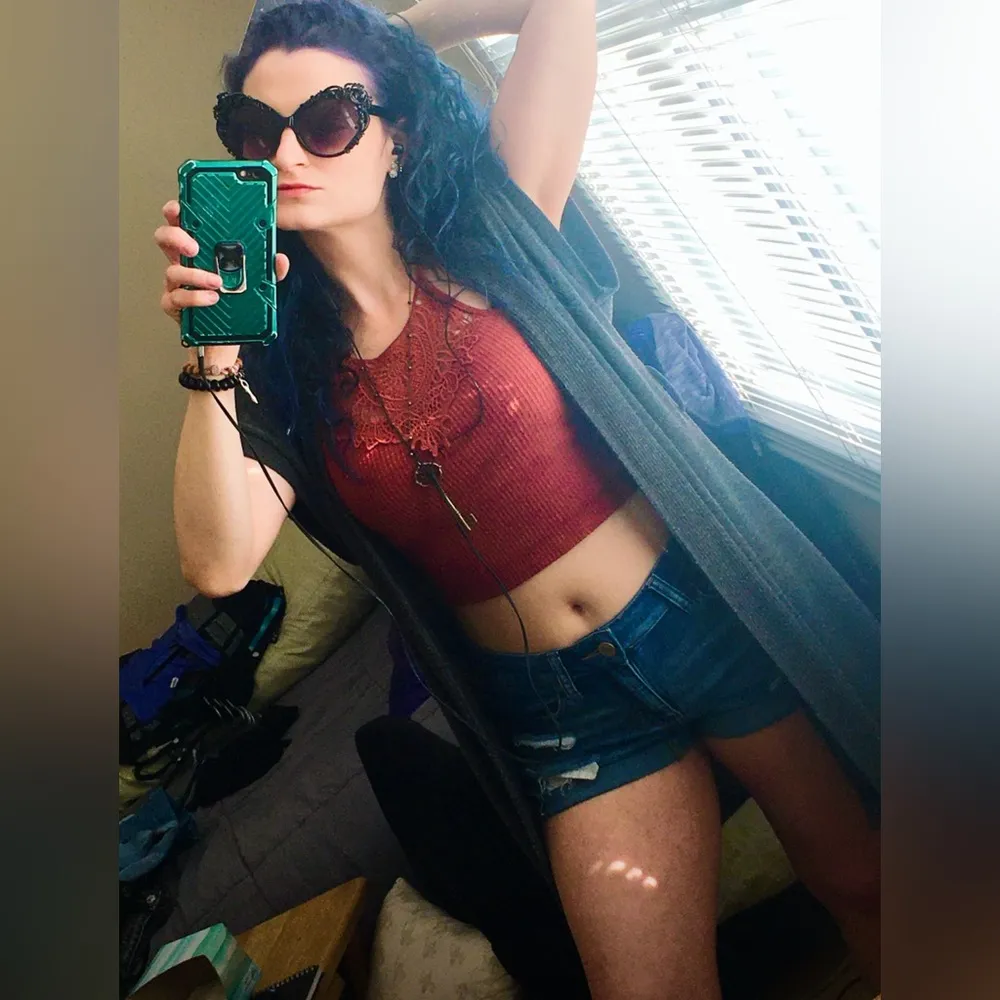 Mudd - High-Neck Crochet Crop Top (Small) Black (EUC) - Image 6