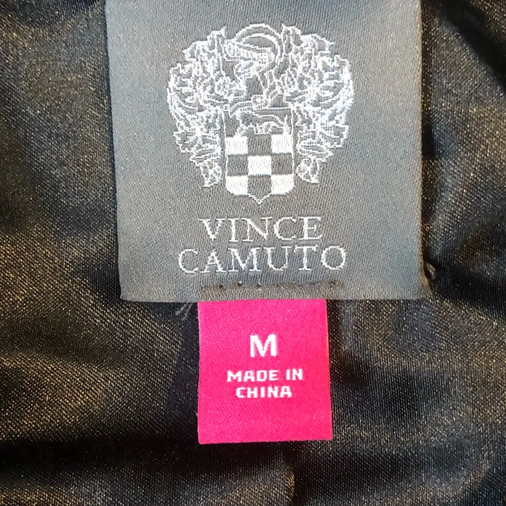 Vince Camuto Super Soft Faux Fur Short Sleeve Shrug with Collar Size Medium - Image 6