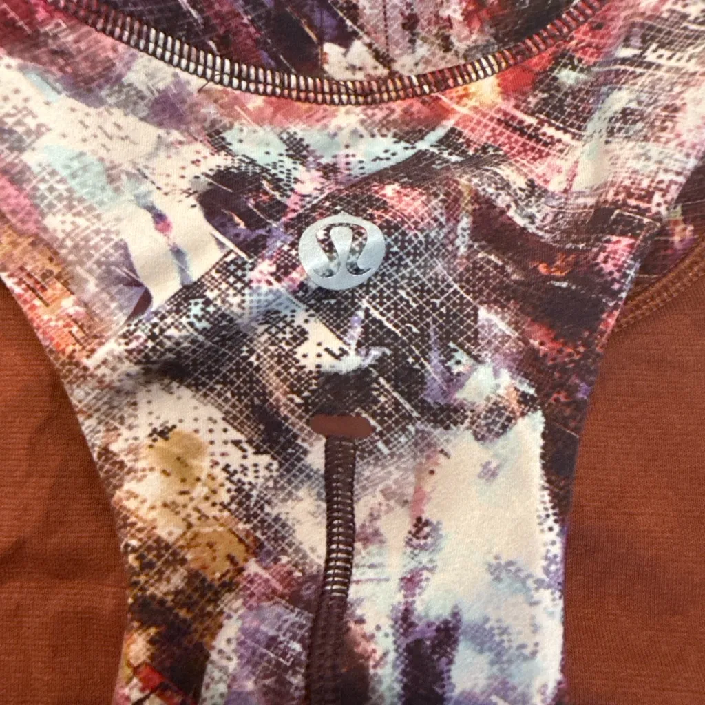 Lululemon Abstract Print Racerback Sports Bra Tank Top Women’s Size 4 - Image 4