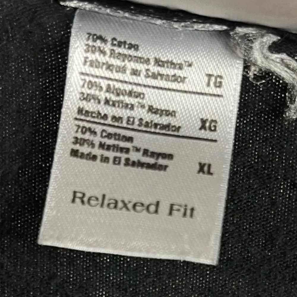 SGT Leisure Hawaii XL Embroidered Maui Flower Graphic Top 90's Vintage Nature Black - Image 5