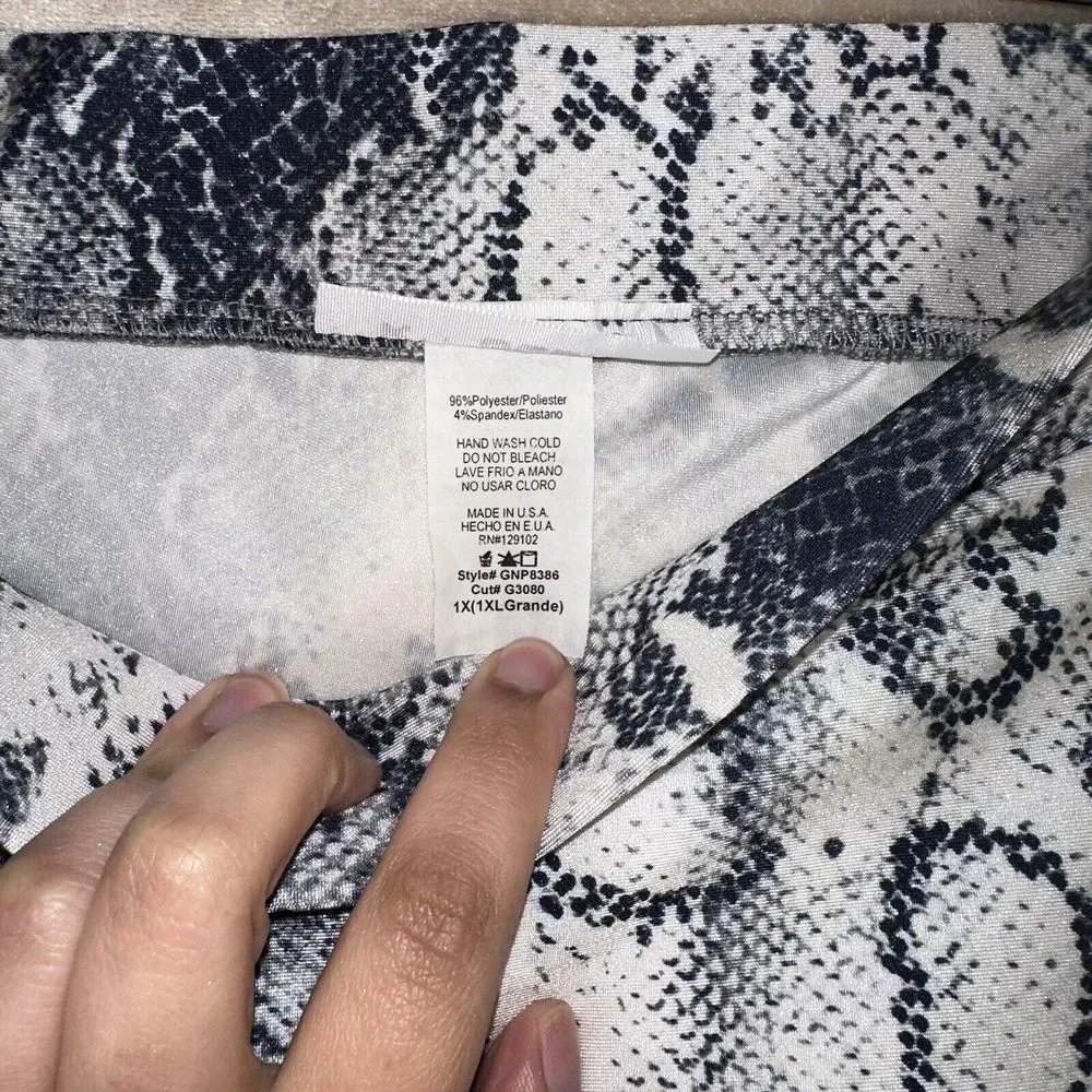 Womens White Black NEW Snakeskin Western Flare‎ Leggings Pants Snake Print Sz 2X - Image 4